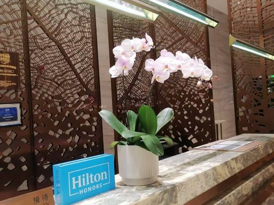 深圳龍華希爾頓逸林酒店優惠