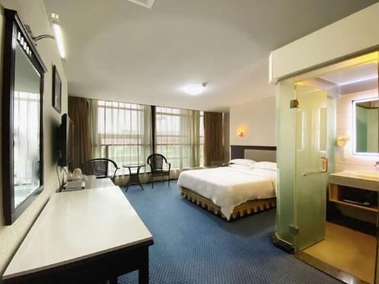 新濠潤假日酒店濠通樓（珠海拱北口岸店）優惠