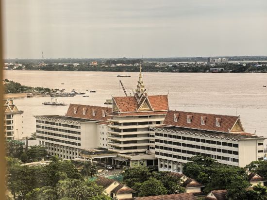 金邊娛樂綜合大樓酒店優惠