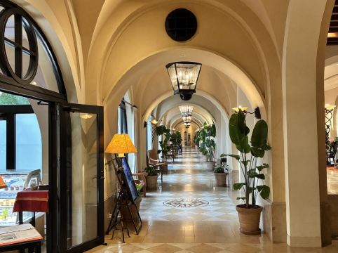 ホテル日航アリビラ クーポン