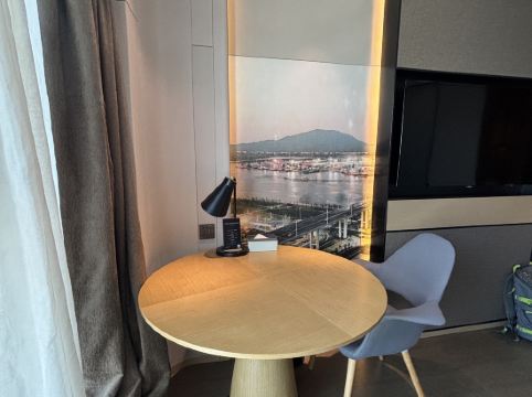 珠海拱北口岸情侶路亞朵S網易嚴選酒店優惠