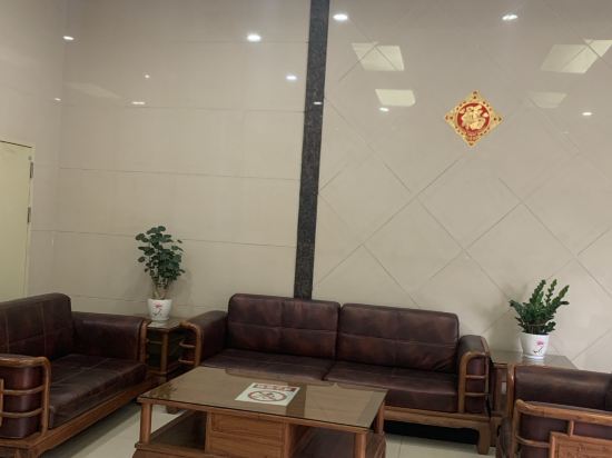 千色滙主題酒店（佛山科技學院祖廟店）優惠