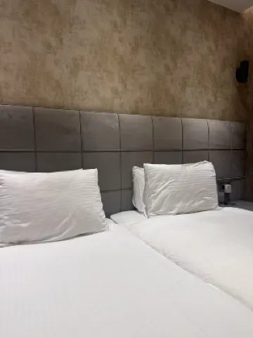 Athenaeum Grand Hotel Номера Photos