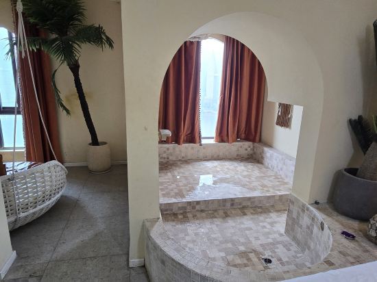 山水間江景設計師民宿（解放碑洪崖洞店）優惠