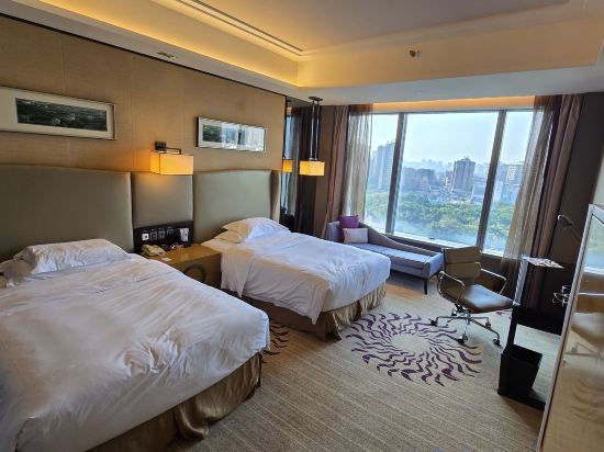 惠州皇冠假日飯店優惠