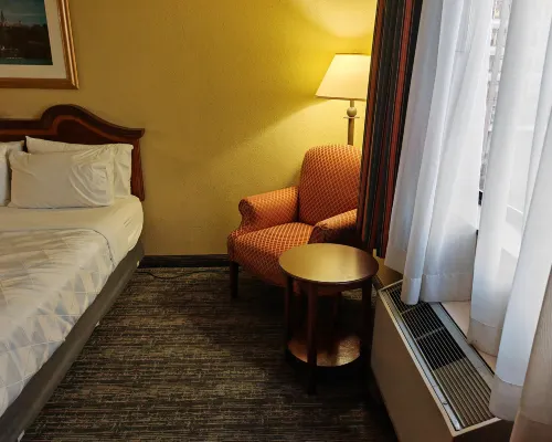 Holiday Inn ARLINGTON AT BALLSTON by IHG Kamar Photos
