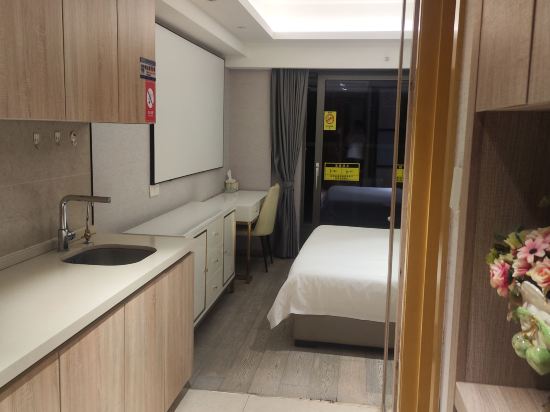 鉑斯登行政公寓（深圳大學城塘朗地鐵站店）優惠