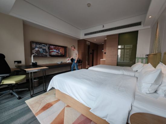 湛江人民大道希爾頓歡朋酒店優惠