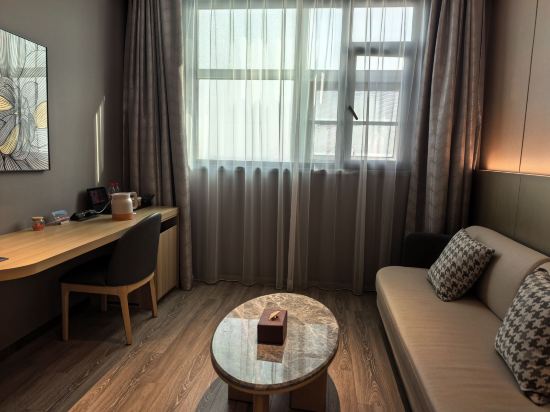 桔子飯店（膠州膠東國際機場膠東地鐵站店）優惠