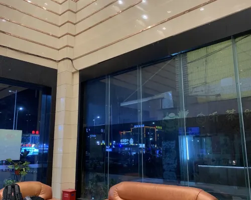 yi yi hotel Общественные зоны Photos