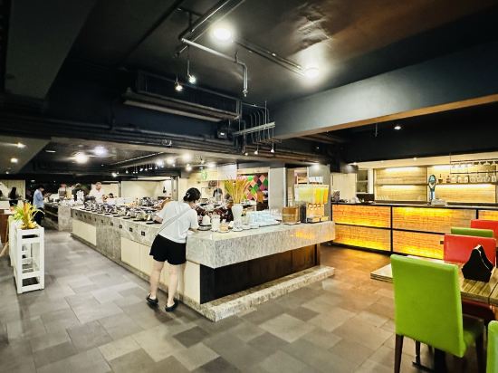 西隆富麗華酒店（原西隆尤尼可大酒店）優惠