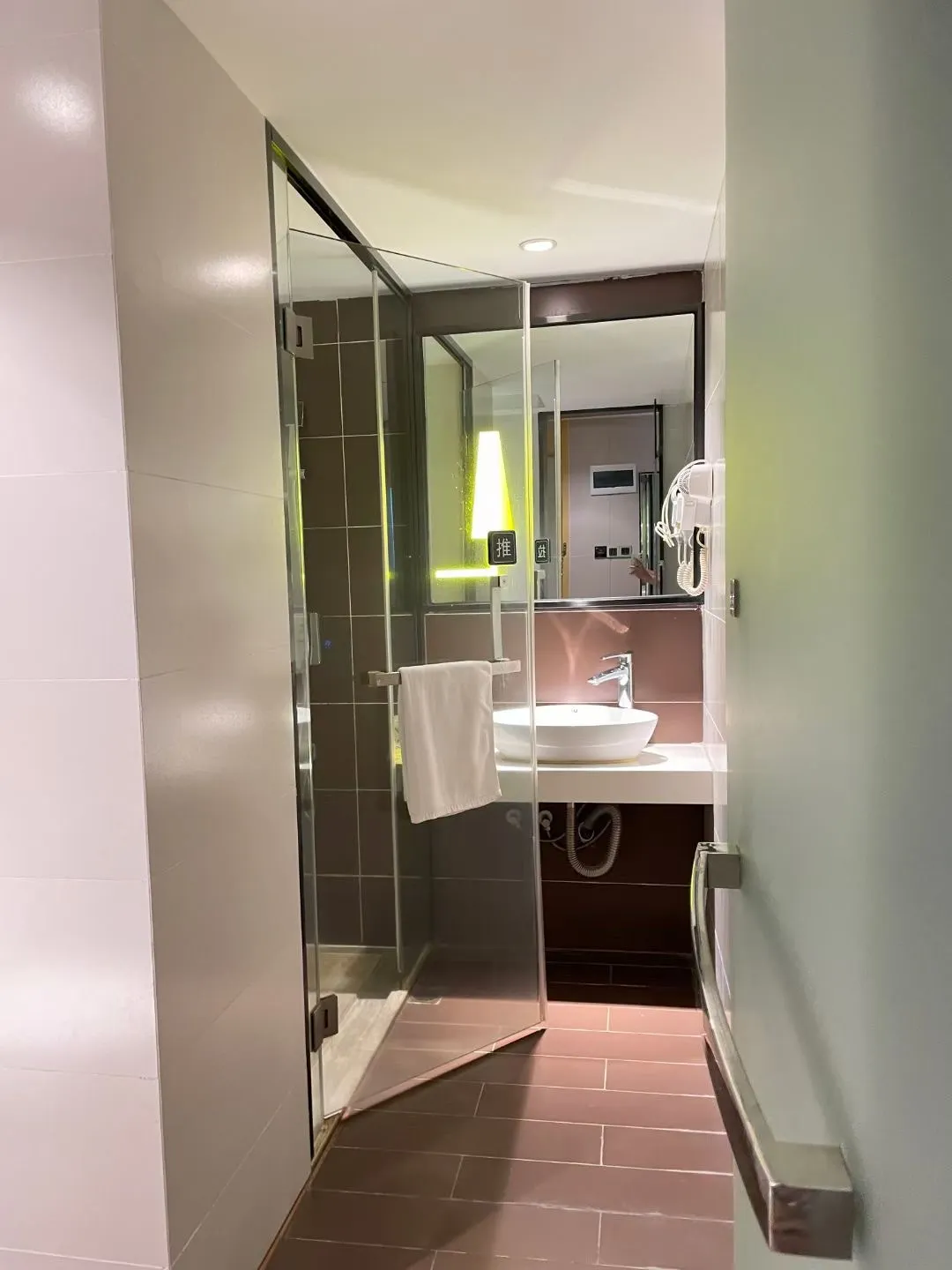 IU Hotel (Guangzhou Zengcheng Gualv Road Wanda Plaza) Kamar Photos