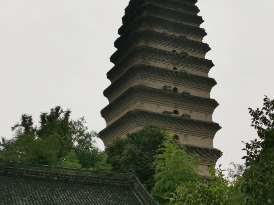 何夜青年旅行飯店（西安鐘樓地鐵站店）優惠