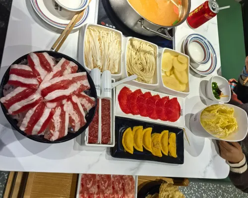 Elong International Hotel (Dongwu Intime City, Huzhou) Питание Photos