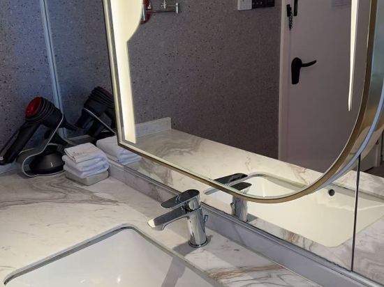 Aspera高空花園全景飯店（解放碑洪崖洞店）優惠