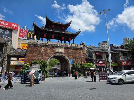 南香樓藝術飯店（華僑城甘坑古鎮店）優惠