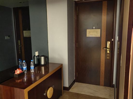 石浦大飯店（華府店）優惠