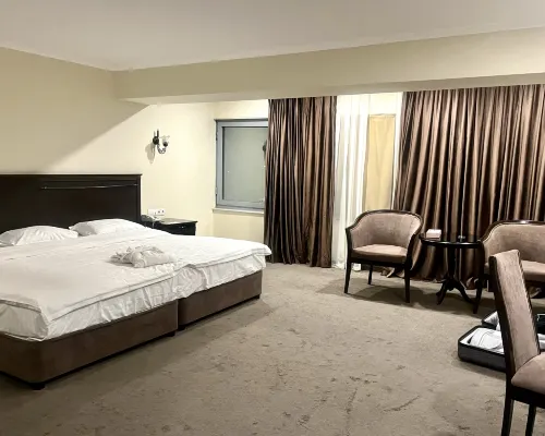 Grand Mir Hotel Zimmer Photos
