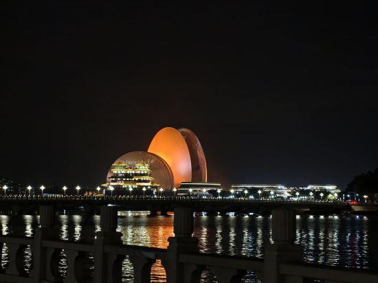 麗楓酒店（珠海拱北口岸廣場輕軌總站店）優惠