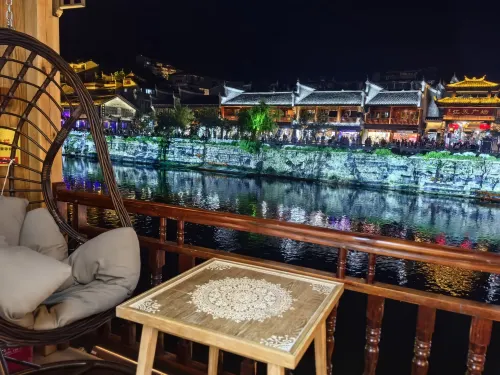 Qingshanjian Riverside Stilt House Inn (Phoenix Ancient Town - Hongqiao North Gate Pier Branch Public Areas Photos