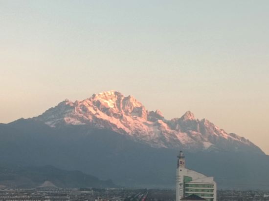 官房大飯店（麗江古城大水車店）優惠