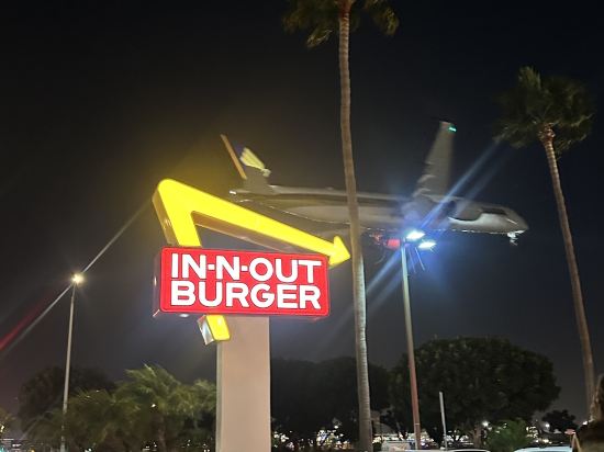 洛杉磯H酒店，希爾頓格芮精選酒店優惠