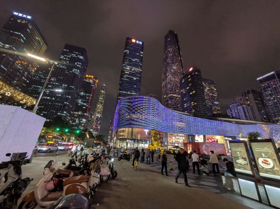 秋果酒店（深圳會展中心崗廈地鐵站店）優惠