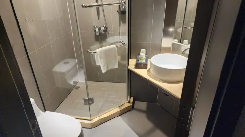 Homeinn Ease Hotel (Guangzhou Luoxi Bridge Xiajiao Subway Station) Kamar Photos