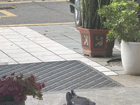 深圳丁香花飯店（南山南油服裝城南油地鐵站店）優惠
