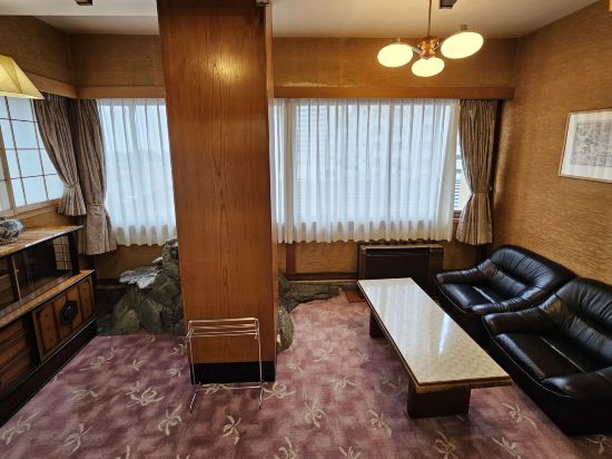 料亭旅館　人丸花壇 クーポン