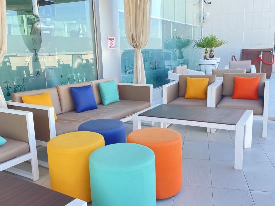 杜拜阿爾巴沙假日酒店優惠