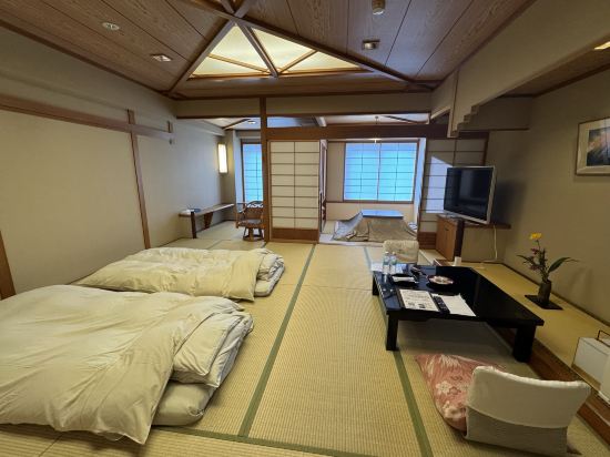 富士山温泉 ホテル鐘山苑 クーポン