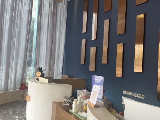 潮漫飯店（廣州新塘輕軌地鐵站荔新大道店）優惠