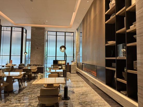 南寧中心永恆皇冠假日飯店優惠