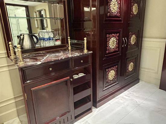 深圳富苑皇冠假日套房飯店優惠