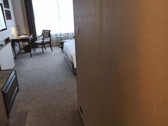 曼谷拉差達瑞士酒店 （SHA Extra Plus）優惠