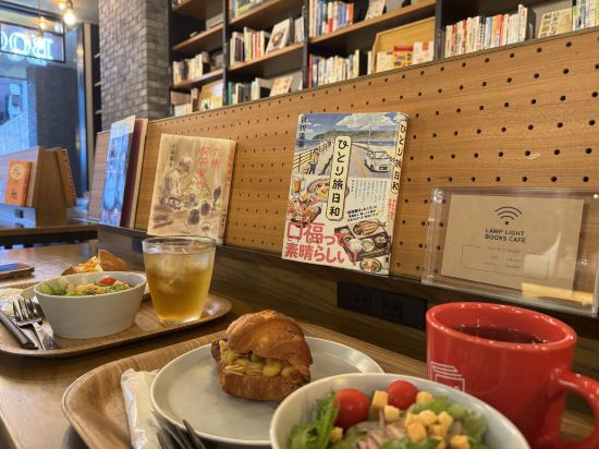 福岡燈光圖書飯店優惠