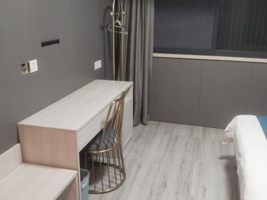 逸米飯店（廣州三元里地鐵站美博城店）優惠