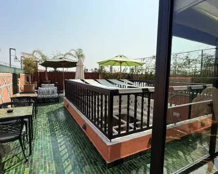Riad Wazani Square & Spa Общественные зоны Photos