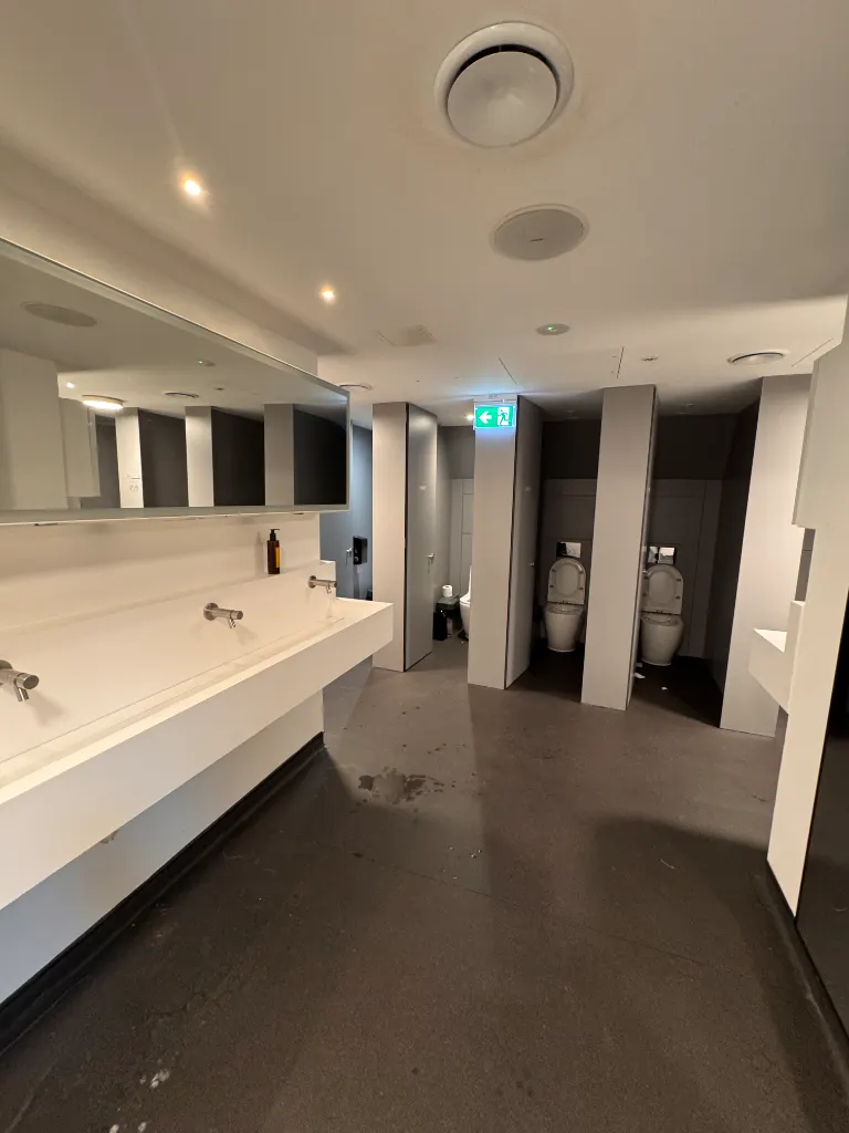 Zedwell Capsule Hotel Piccadilly Circus Zimmer Photos