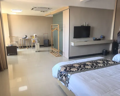 Popeye Holiday Inn Номера Photos
