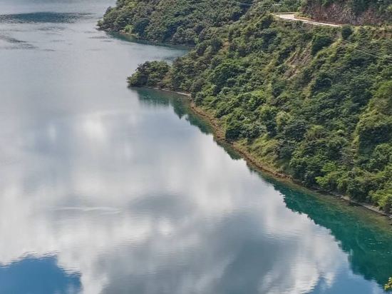 撫雲·供氧湖景飯店（瀘沽湖店）優惠