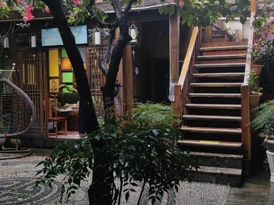 LiJiang單純陽光·古城全景雪山觀景美宿（四方街店）優惠