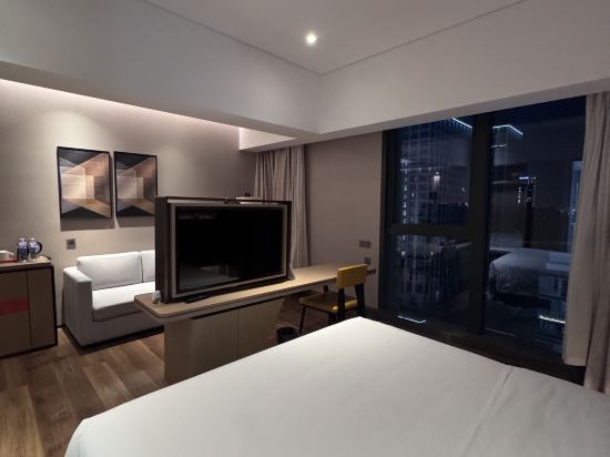 深圳龍華智選假日飯店（大浪商業中心店）優惠