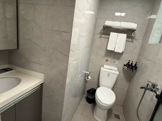 朗華影音Hotel（深圳福田會展中心店）優惠