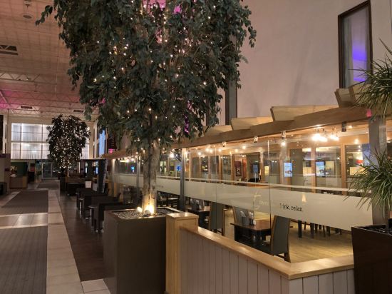 Premier Inn London Heathrow Airport T2 & T3 - Bath Road優惠