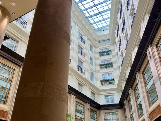 新加坡富麗敦酒店（Staycation Approved）優惠