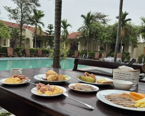 LumiGarden Tam Coc Resort تناول الطعام Photos