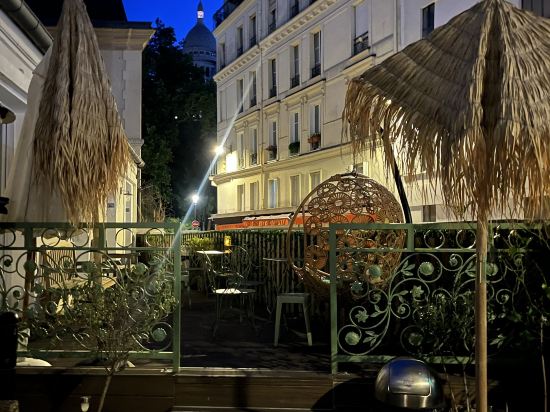 蒙馬特村嘻哈旅舍優惠