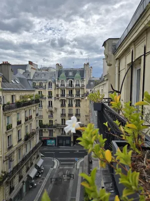 Hôtel le Cardinal Xung quanh Photos